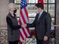 El ministro de Asuntos Exteriores marroquí, Nasser Bourita, recibe a la secretaria de Estado de EE.UU., Wendy Sherman, este martes