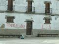 Pintada de "agradecimiento" a ETA aparecida en Arbizu (Navarra) tras el anuncio de disolución de la banda terrorista en 2018