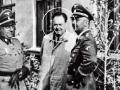 elix Kersten (en el centro) se convirtió en imprescindible para Himmler (a la derecha)