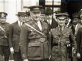 Primo de Rivera a su salida del Palacio tras jurar su cargo como presidente del gobierno en 1923