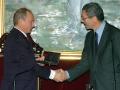 Alberto Ruiz Gallardón le entrega la Llave de Oro de Madrid a Putin