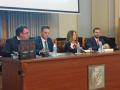 Teresa Jiménez Becerril acompañando a los coordinadores del libro Daniel Portero y Víctor Valentín Cotobal