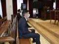 Santi Mina y Goldar, al fondo, en la última sesión del juicio por violación