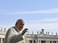 El Papa Francisco durante la audiencia general de los miércoles ha criticado que se aparquen a los ancianos