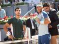 Carlos Alcaraz y Rafael Nadal durante su partido en el Masters de Madrid