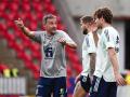 Luis Enrique en el entrenamiento de la Selección junto a Íñigo Martínez y Marcos Alonso