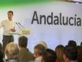 El presidente de la Junta, Juanma Moreno, un acto de campaña en Chiclana