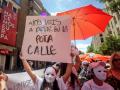 Prostitutas en la calle Ferraz de Madrid, ante la sede del PSOE