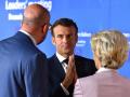 Macron habla con los presidente de la Comisión y el Consejo Europeo, Ursula Von del Leyen y Charles Michel