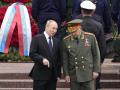 El presidente ruso, Vladimir Putin, en la ofrenda floral en la Tumba del Soldado Desconocido en Moscú