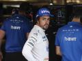 Fernando Alonso en su box en el GP de Canadá