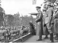 Hitler asiste a un desfile de la victoria de la Wehrmacht en Varsovia el 5 de octubre de 1939