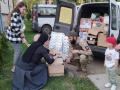 02/08/2022 Una religiosa en Ucrania junto a desplazados reciben paquetes de ayuda.
SOCIEDAD
ACN