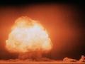 La prueba Trinity del Proyecto Manhattan fue la primera detonación de un dispositivo nuclear