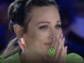 Edurne llora tras la actuación de una niña ucraniana