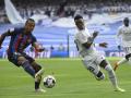 Vinicius y Koundé en este Clásico Real Madrid - Barcelona en el Bernabéu