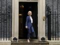 La ex premier británica Liz Truss, saliendo del número 10 de Downing Street