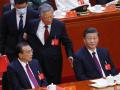Un hombre expulsa al expresidente chino Hu Jintao del Congreso del PCCh, ante la pasividad de Xi jinping