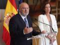 El presidente de la Confederación Española de Cajas de Ahorros (CECA), José María Méndez, junto a la presidenta de la Asociación Española de la Banca, (AEB), Alejandra Kindelán.