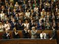 La banca 'popular' aplaude a Mariano Rajoy durante el segundo día de la moción de censura presentada por el PSOE en 2018
