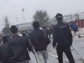 Los trabajadores de Foxconn se enfrentan a la policía