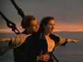 Leonardo DiCaprio y Kate Winslet, en una de las escenas más famosas de Titanic