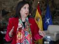 La ministra de Defensa Margarita Robles durante una visita a Melilla