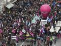 Miles de trabajadores fueron movilizados por los sindicatos en París