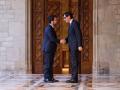 El presidente de la Generalitat, Pere Aragonès, y el primer secretario del PSC y líder de la oposición, Salvador Illa, se saludan antes de firmar el acuerdo de Presupuestos catalanes de 2023
POLITICA CATALUÑA ESPAÑA EUROPA BARCELONA
LORENA SOPENA - EUROPA PRESS