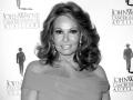 Raquel Welch en la gala anual del Instituto del Cáncer 'John Wayne' en Beverly Hills
