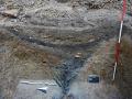 Una construcción de pinchos de madera destinada a disuadir a posibles atacantes encontrada durante las excavaciones