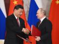 El presidente ruso Vladimir Putin y el presidente chino Xi Jinping