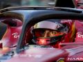 Carlos Sainz acabó sancionado (y 12º) tras un carrerón en Australia