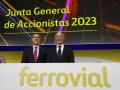 El presidente de Ferrovial, Rafael del Pino (d) y el consejero delegado, Ignacio Madridejos (i)