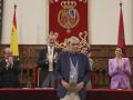 El poeta Rafael Cadenas tras recibir del Rey Felipe el Premio Cervantes