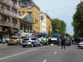 Agentes de la Policía Nacional y de la Guardia Civil, en el paseo de la Extremadura en Madrid, donde este jueves han muerto dos personas atropelladas