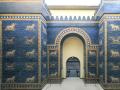 Puerta de Ishtar de Babilonia en el Museo de Pérgamo, Berlín, Alemania