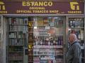 Una tienda de tabaco y venta de alcohol