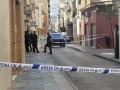 Un agente de la Policía Nacional, de 40 años, ha fallecido este domingo al ser atacado cuando intervenía para sofocar una discusión entre dos vecinos de Andújar (Jaén)
