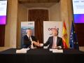 José Vicente de los Mozos, consejero delegado de Indra, y Luis Furnells, presidente ejecutivo de Grupo Oesía
