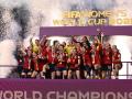 La selección española femenina de fútbol celebrando la consecución del Mundial