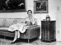 Maria callas en su casa de Milán en los años 50