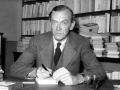 El escritor y agente secreto británico Graham Greene