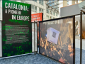Exposición del 1-O en el Parlamento Europeo como parte de la campaña de Junts