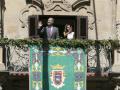 El Rey Felipe VI saluda a varias personas antes de entrar a la Catedral de Santa María la Real de Pamplona, a 8 de septiembre de 2023, en Pamplona, Navarra (España). Los Reyes han viajado hasta Pamplona para participar en los actos que conmemoran el 600º aniversario del Privilegio de la Unión,que es un tratado mediante el que los tres burgos de la ciudad en la Edad Media: la Ciudad de la Navarrería, el Burgo de San Cernin y la Población de San Nicolás, se unieron en una sola entidad tras haber mantenido fuertes disputas que incluyeron enfrentamientos armados. El rey Carlos III el Noble, el 8 de septiembre de 1423 otorgó lo que sería la carta fundacional de la ciudad moderna, génesis de la Pamplona actual.
08 SEPTIEMBRE 2023;COMUNIDAD;FORAL;NAVARRA;REY;
Eduardo Sanz / Europa Press
08/9/2023