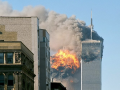 Uno de los aviones secuestrados el 11-S de 2001 se estrella contra una de la Torres Gemelas