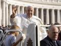 El Papa Francisco saluda a los asistentes a la audiencia del pasado miércoles, 13 de septiembre