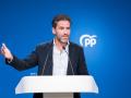 El vicesecretario de Cultura y Sociedad Abierta del PP, Borja Sémper, al finalizar una rueda de prensa posterior a la reunión del Comité de Dirección del Partido Popular, en la sede nacional del PP, a 28 de agosto de 2023, en Madrid (España). Durante la comparecencia, Sémper, ha anunciado que el presidente del PP, va a llamar al presidente del Gobierno en funciones, para mantener una reunión y hablar del debate de investidura del candidato ‘popular’ del próximo 26 de septiembre. Con esa llamada arrancaría la ronda de contactos que va a mantener Feijóo con todos los partidos con representación en el Congreso salvo Bildu, que ha sido excluida porque el PP considera que siguen pensando que "matar tuvo una justificación política".
28 AGOSTO 2023;SANCHEZ;SEMPER;REUNIÓN;INVESTIDURA;GOBIERNO
Diego Radamés / Europa Press
28/8/2023