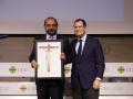 Alfonso Bullón de Mendoza recibe el premio Especial del Año de Religión en Libertad