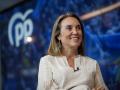 La secretaria general del PP, Cuca Gamarra, durante la entrevista con El Debate